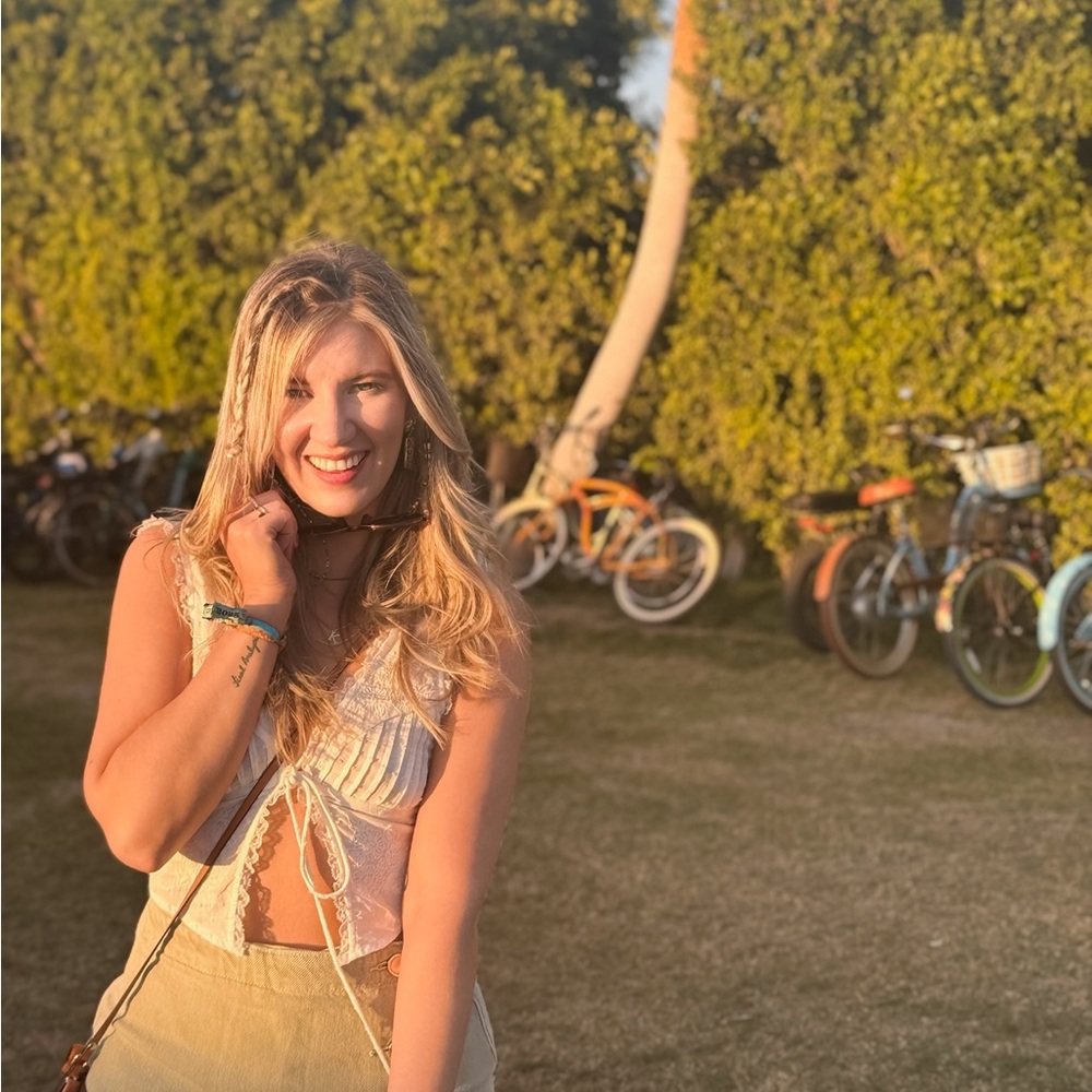 Meet your Posher, Kayla m
